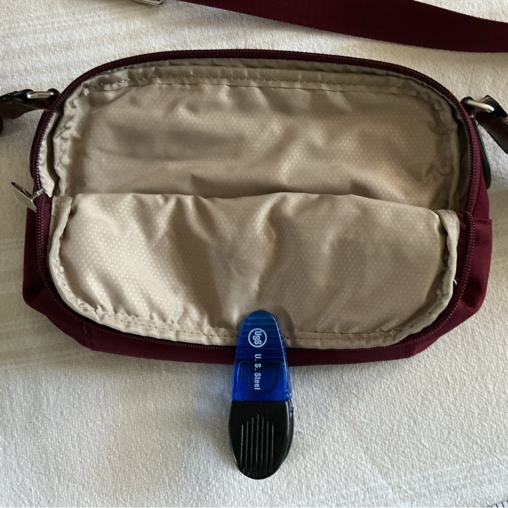 Tumi Women's Red Crossbody Bag - Picture 7 of 16